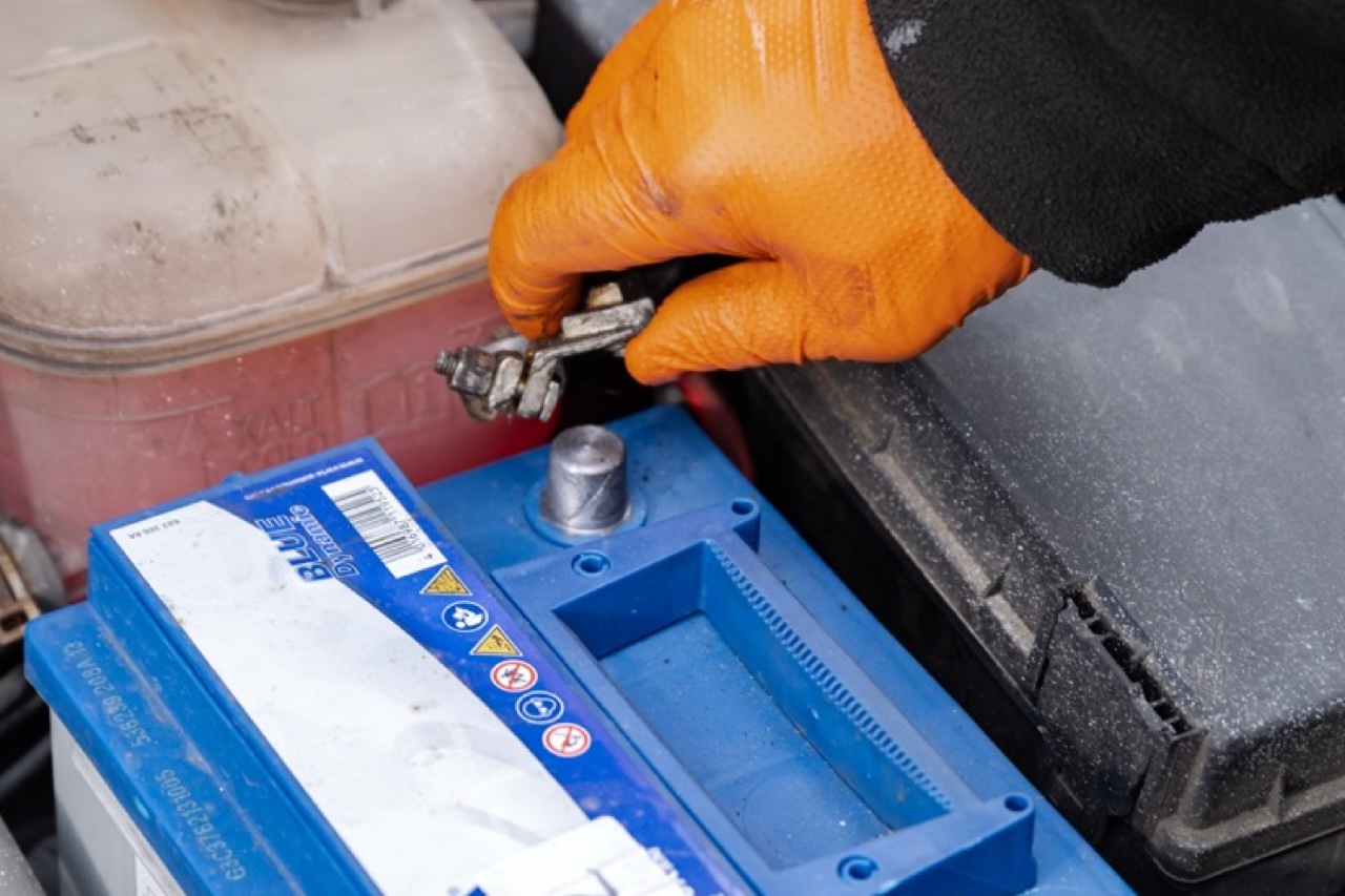 Mobile battery replacement service